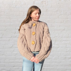 Hand knit cable cardigan / chunky beige 100% wool / natural oak wood buttons image 3