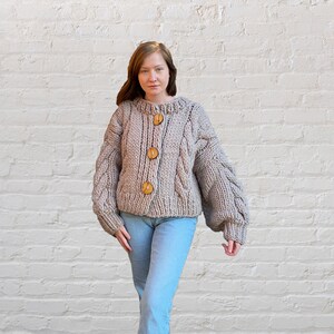 Hand knit cable cardigan / chunky beige 100% wool / natural oak wood buttons image 7