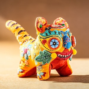Embroidery DIY Kit for Beginners, Unique Auspicious Fabric Tiger, Hand Sewing Crafts,  Lucky Accessories Home Car Decor, Baby Shower Gift