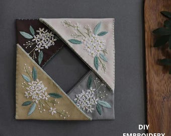 Floarl Blossom Page Corner Bookmark, DIY Embroidery Start Kit, Beginner Level, Hand Embroidered Book Accessories, Gifts for Book Lovers