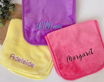 Paño desmaquillante con nombre bordado, paño de lavado con monograma personalizado, toalla facial lavable para ella, recuerdos de baño y spa, ideas de regalo