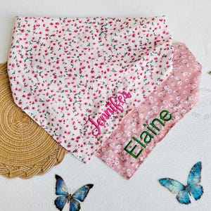 Personalized Floral Elastic Hair Bandana, Floral Triangle Head Scarf with Embroidered Name, Women Floral Headband, Summer Travel Hair Decor