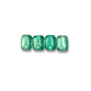Green Kyanite Rectangular Cushions - 8 x 6mm