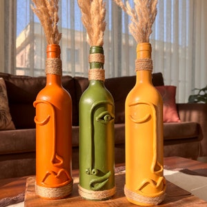 Decorative Wine Bottle With It&#39;s Elegant Design, Decorative Wine Bottles Set of 3