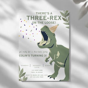 Dinosaurus verjaardagsuitnodiging, Three Rex verjaardagsuitnodiging, jongens derde verjaardag Dino Party, Three-Rex On The Loose, 3 Rex uitnodigingssjabloon