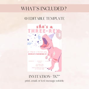 Puede incluir: Una invitaci&oacute;n de cumplea&ntilde;os con tem&aacute;tica de dinosaurios en rosa y morado. La invitaci&oacute;n dice "She's a Three-Rex" con el texto "Emma's Turning 3!". La invitaci&oacute;n es de 12,7 x 17,8 cm y es adecuada para imprimir, enviar por correo electr&oacute;nico o por mensaje de texto.