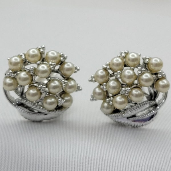 Star clip on earrings Pearl grapevine earring Floral earrings vintage