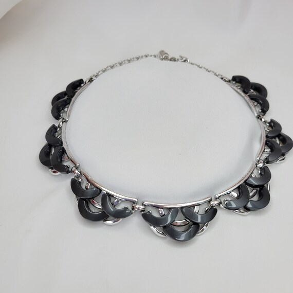 Black plastic choker Silver link necklace vintage - image 3