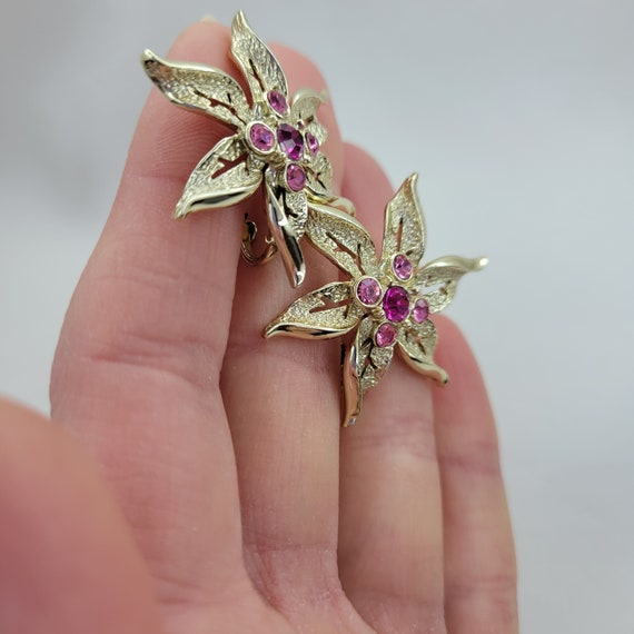 Sarah Coventry flower earrings Poinsettia earring… - image 4