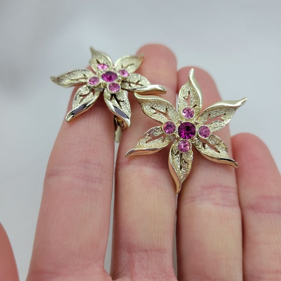 Sarah Coventry flower earrings Poinsettia earring… - image 5