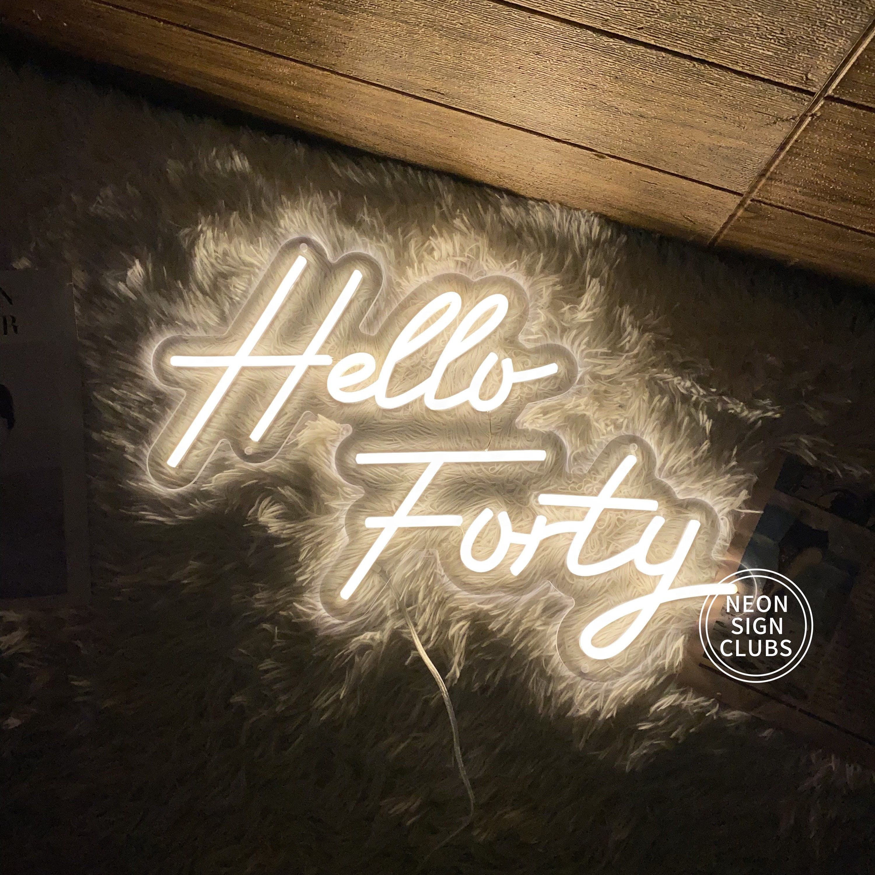 Hello Fortyネオンサイン：40歳の誕生日パーティーの装飾 - Etsy 日本