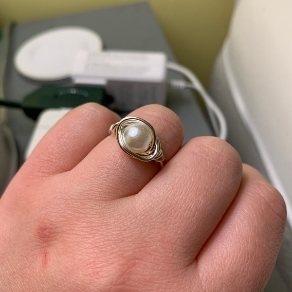 Wrapped pearl ring size 7