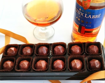12 Luxury Chocolate Truffles imported premium rum flavour, great Mother's Day Gift. Ethical cocoa  (CDN shipping)