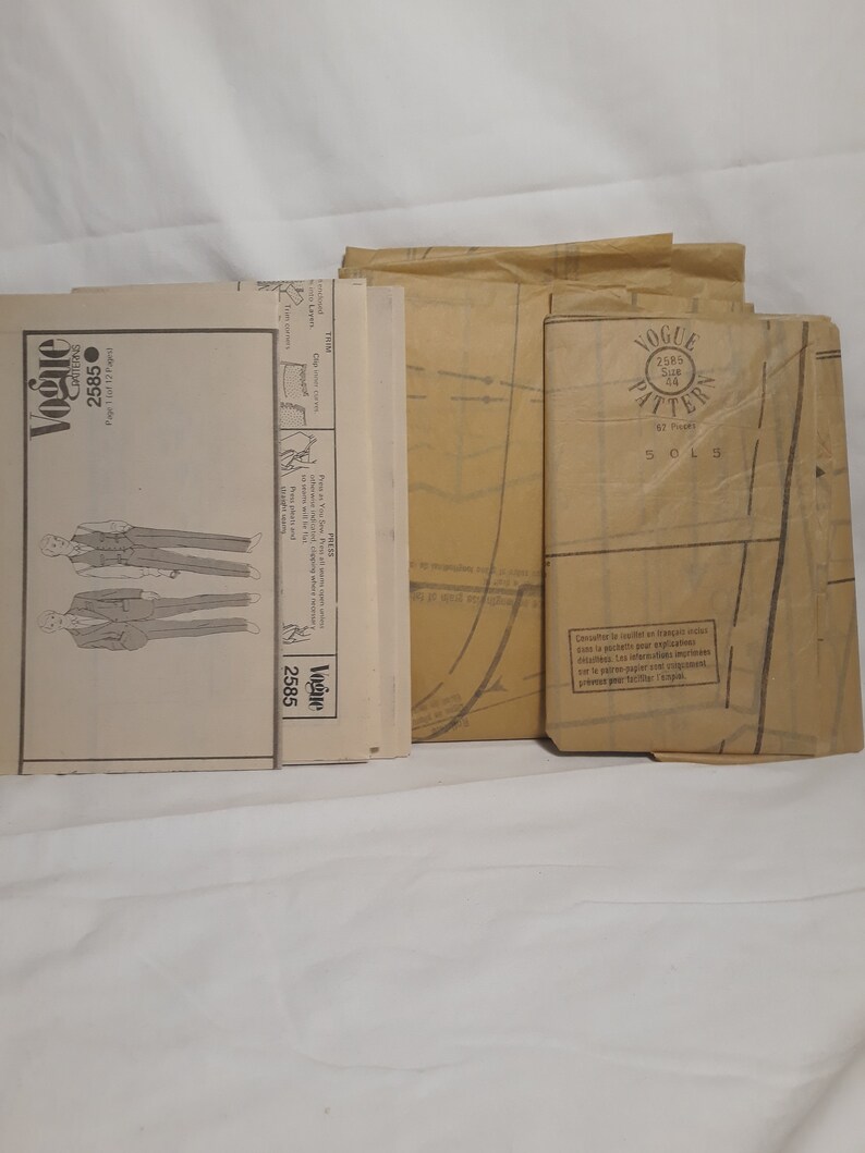 Vest and Pants Sewing Pattern 2585 Factory Folded Uncut Bill Blass 1980/'s Vintage Men/'s Jacket