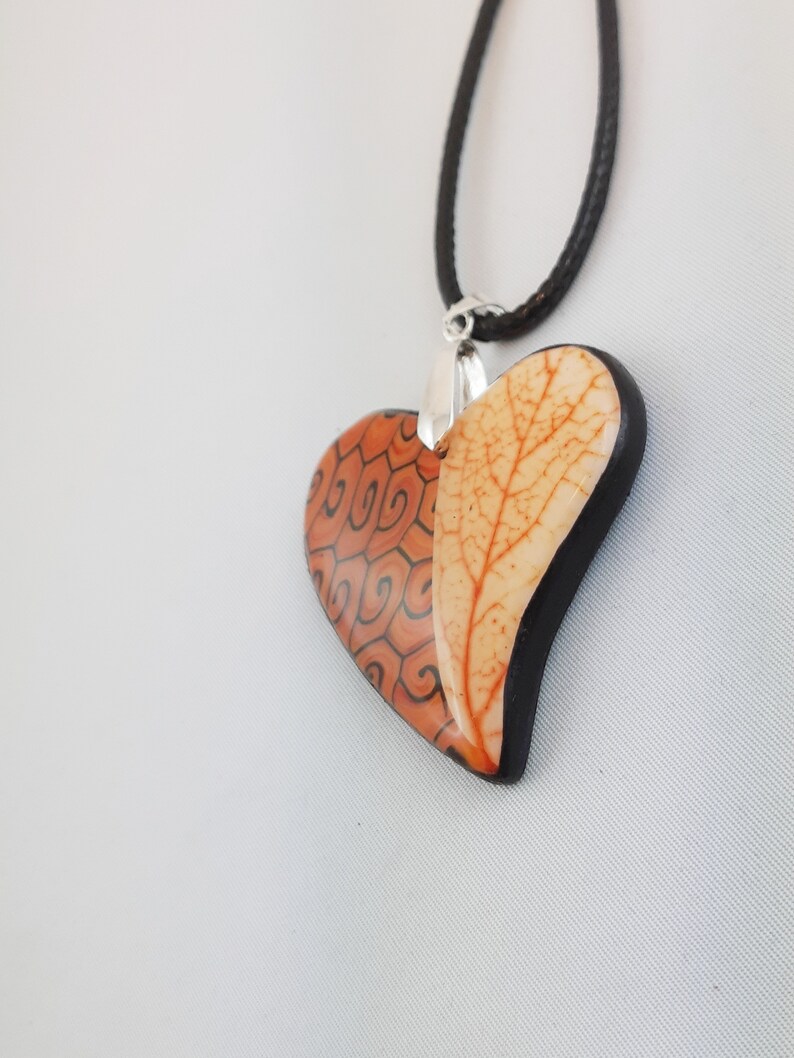 Heart pendant in Orange Design
