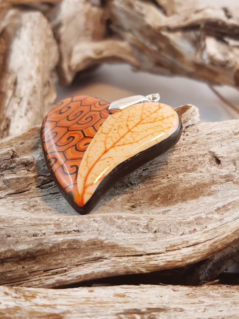 Heart pendant in Orange Design