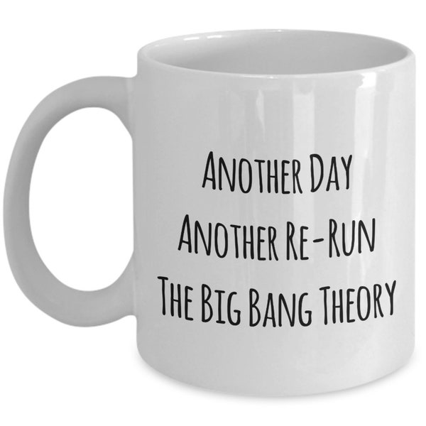 The Big Bang Theory: 10 Hilarious Things Fans Saw In The Background
