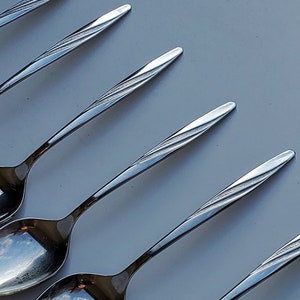 International Silver American Flair Pattern Spoon Collection of 10 Spoons - 8 Soup Spoons - 2 Serving Spoons - Fancy MCM Design