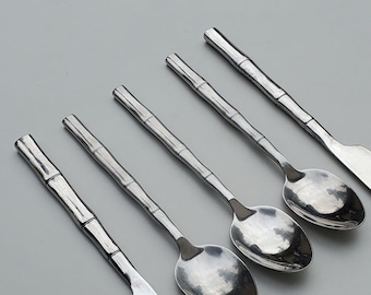 Bamboo Design Stainless Set of 5 Pieces - 3 Soup Spoons - 2 Dinner Knives - Bamboo Handle Design - Glossy Finish - Unbranded