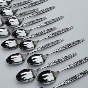 Oneida Northland Stainless Flatware - Secret Fling Pattern - Set