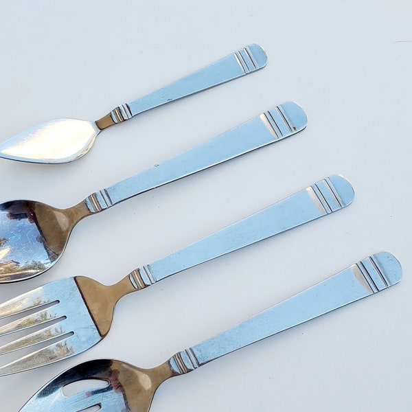 JC Penney Stainless JPF10 Pattern - Set of 4 Serving Pieces - 1 Large Fork - 1 Large Spoon - ! Large Pierced Spoon - 1 Butter Knife