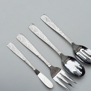 Cambridge Stainless Flatware Conquest Pattern - Set of 4 Serving Pieces - Circular MCM Design On Handle - 8&quot;