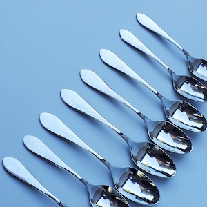 Craft Kitchen Stainless Kailey Pattern - Set of 8 Spoons - Glossy Finish - 4 Soup Spoons - 4 Teaspoons - Rounded Handle Design
