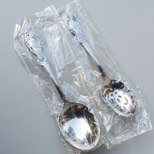 Oneida Betty Crocker Community Stainless Plantation Pattern - 2 Piece Set - 1 Pierced Serving Spoon - 1 Large Casserole Spoon - New