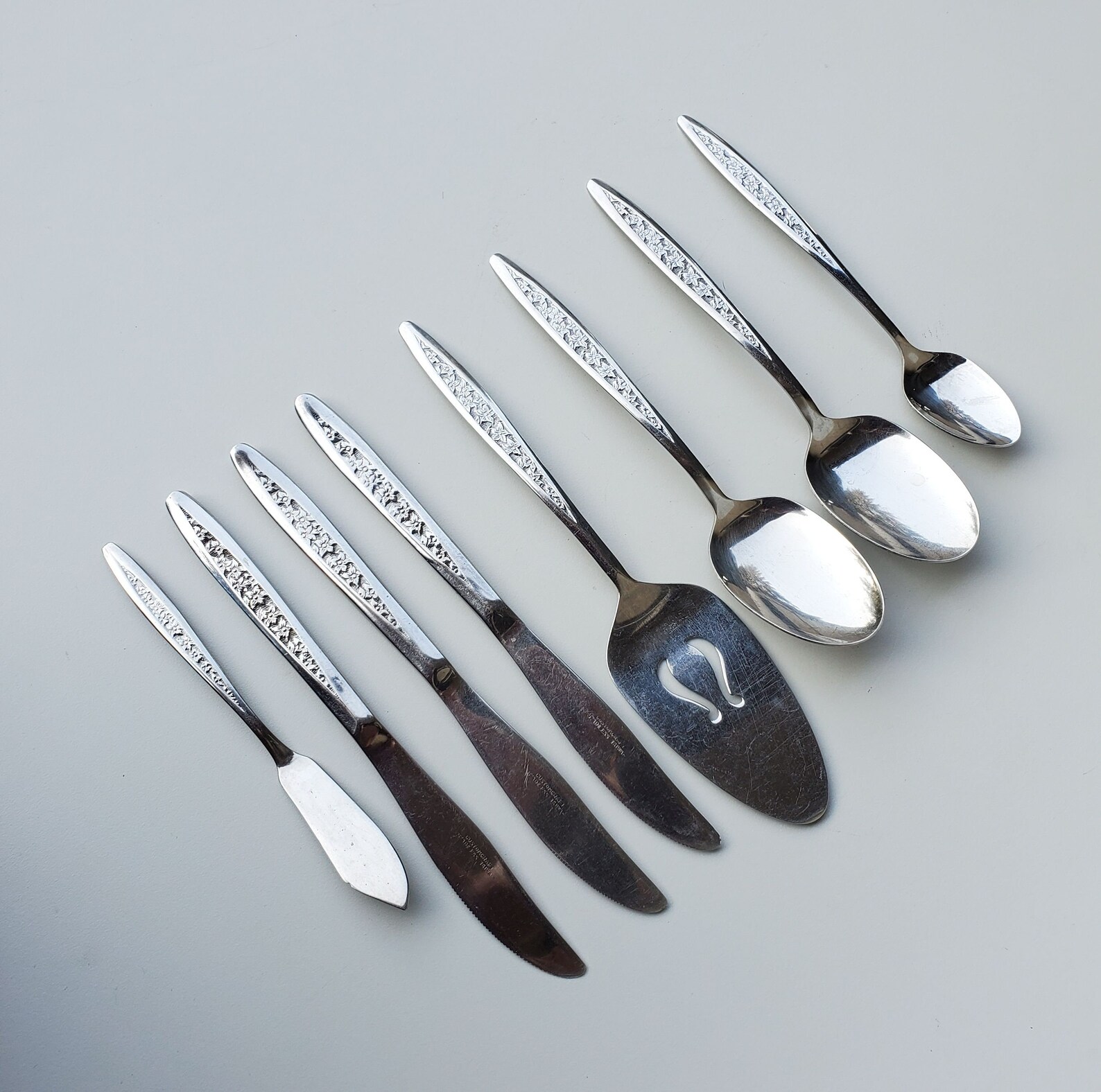 Customecraft Stainless CUS 5 Pattern - Mixed Lot of 8 Pieces - Floral ...
