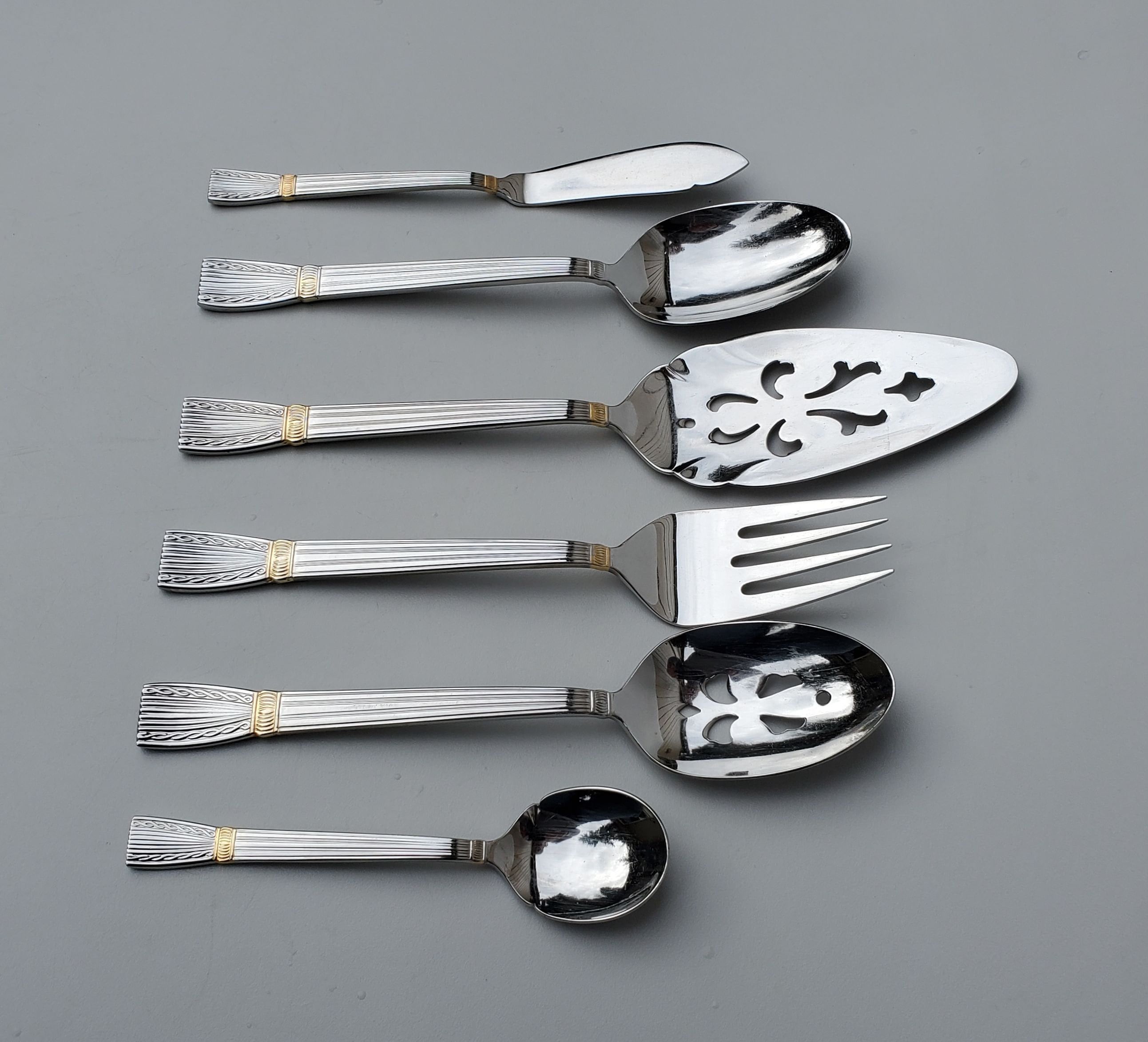 Wallace Silversmiths 18/8 Stainless Gold Tassel Pattern - Set of 6
