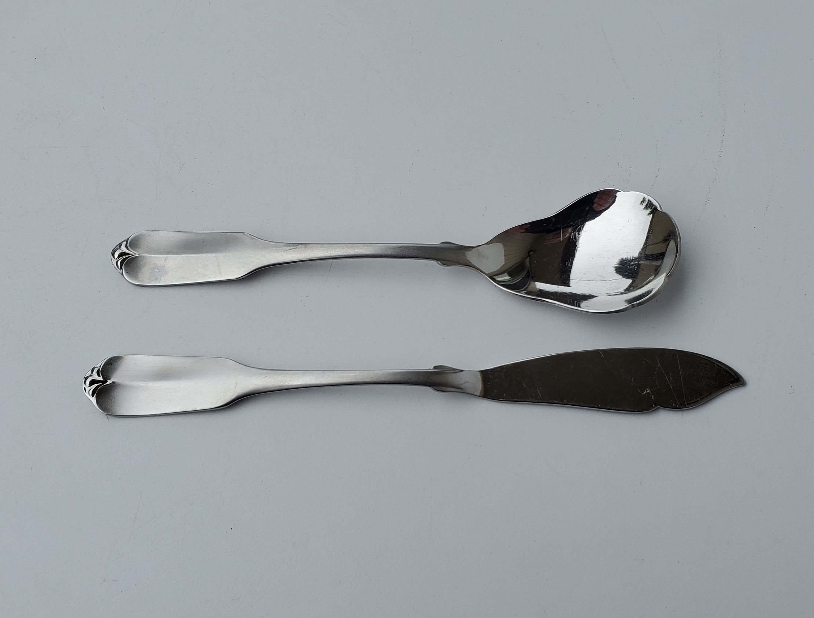Oneida Wm A Rogers Gloria Deluxe Stainless Flatware – Your Choice, Montclair Pattern, Gloss Finish, Excellent Condition