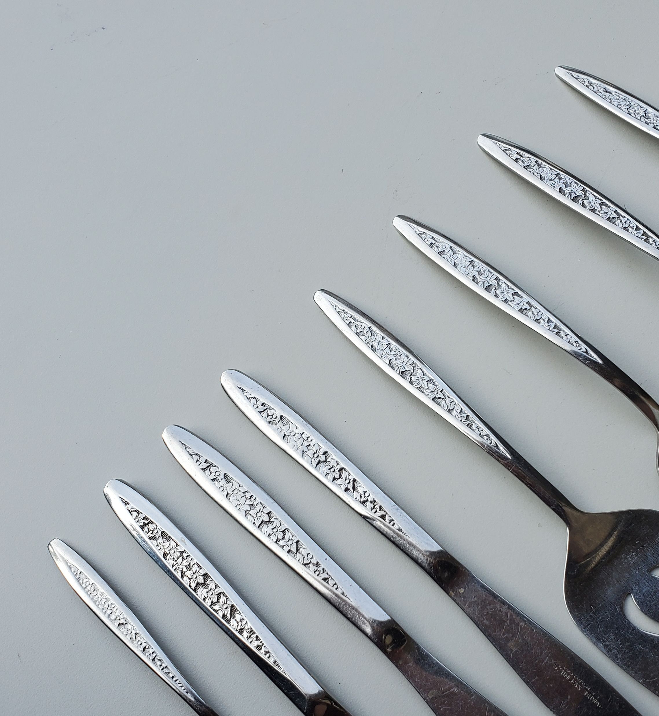 Customecraft Stainless CUS 5 Pattern - Mixed Lot of 8 Pieces - Floral ...