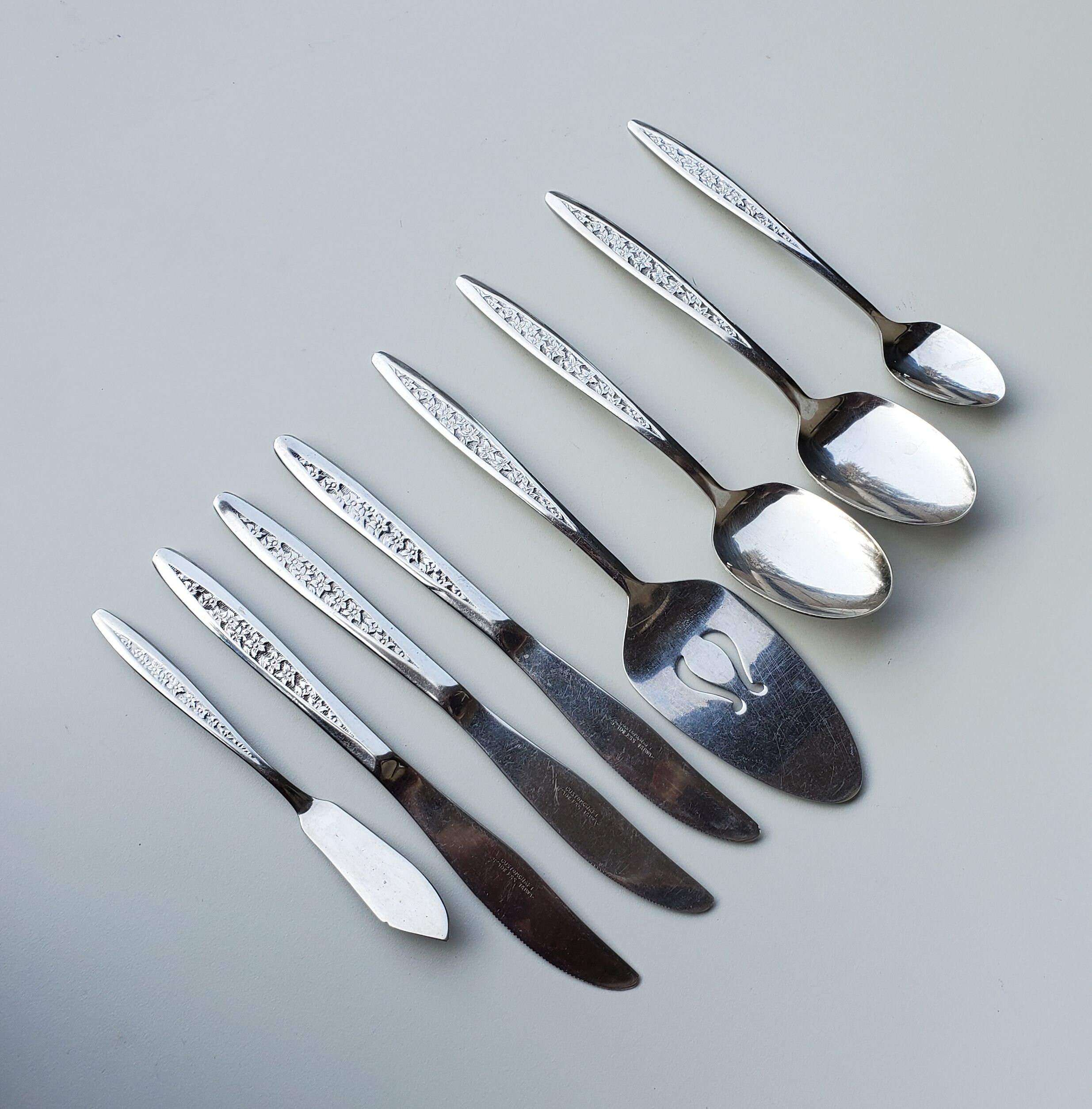 Customecraft Stainless CUS 5 Pattern - Mixed Lot of 8 Pieces - Floral ...