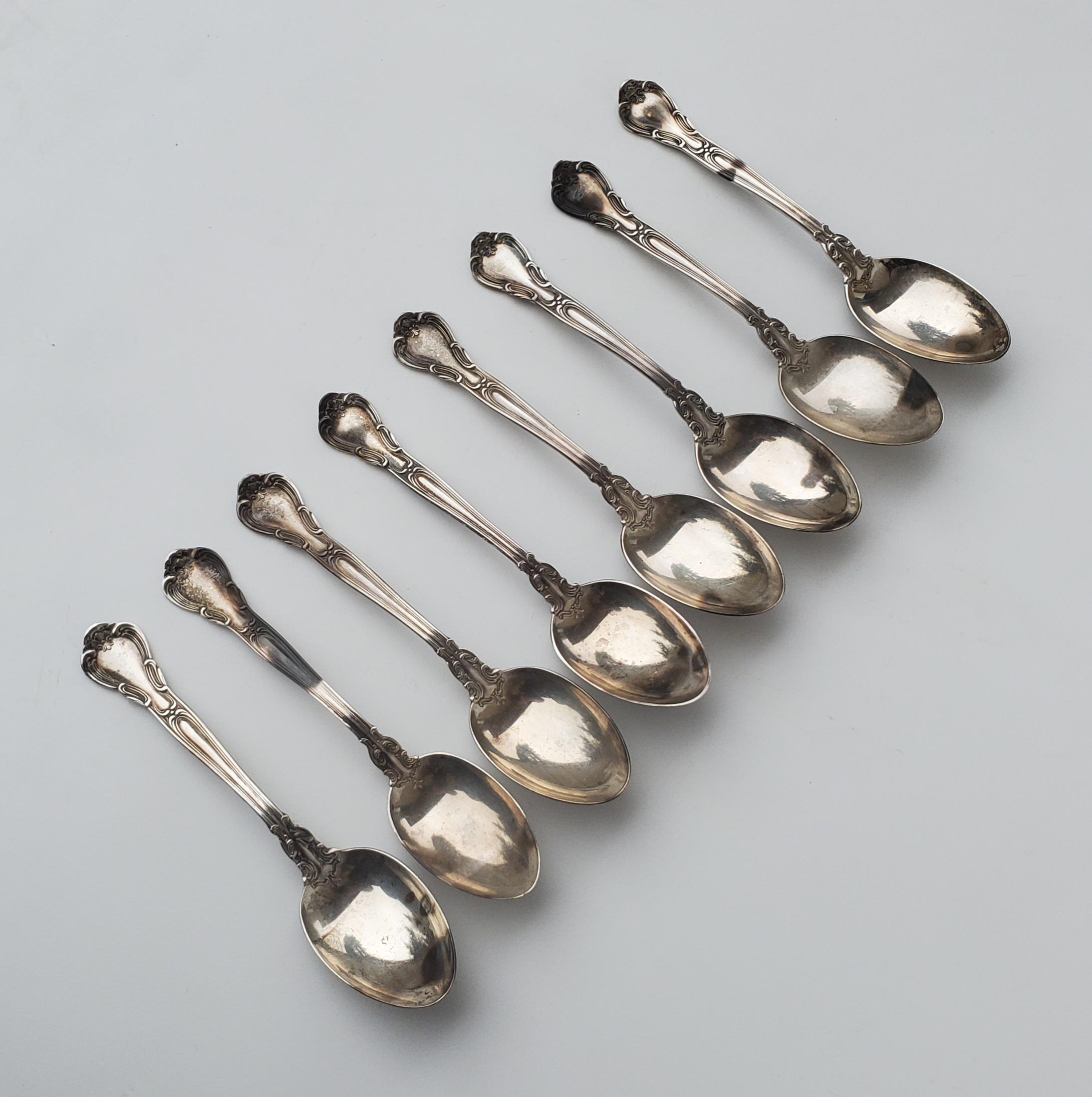thumbnail interactive-video image 1 of Vintage Gorham Chantilly Sterling Silver Slotted Serving Spoon - 8 3/8 Inches, Excellent Condition 1 of 4