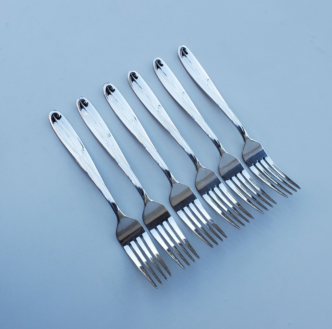 Mikasa 18/10 Stainless Cocoa Blossom Set of 6 Dinner Forks Glossy