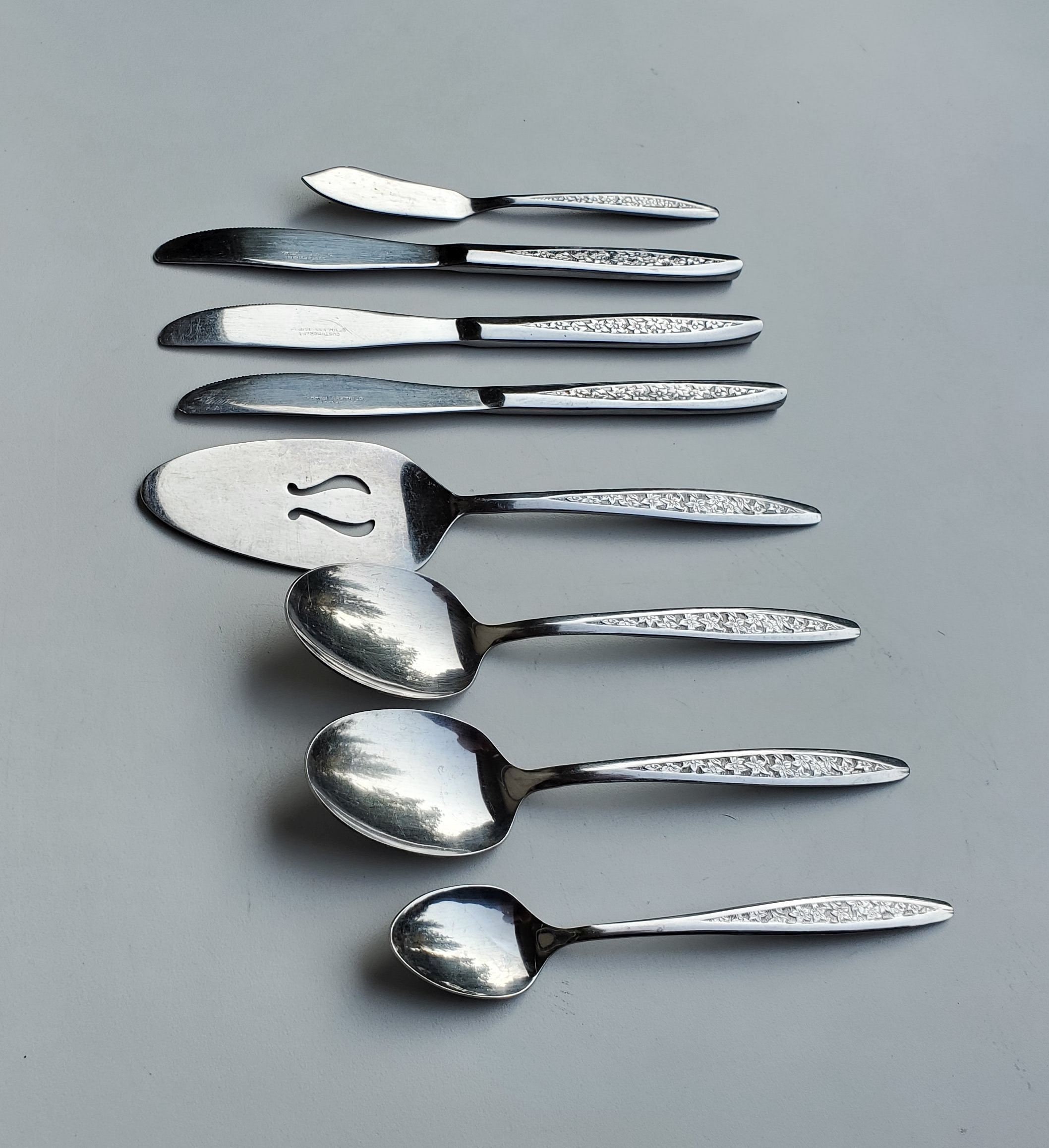 Customecraft Stainless CUS 5 Pattern - Mixed Lot of 8 Pieces - Floral ...