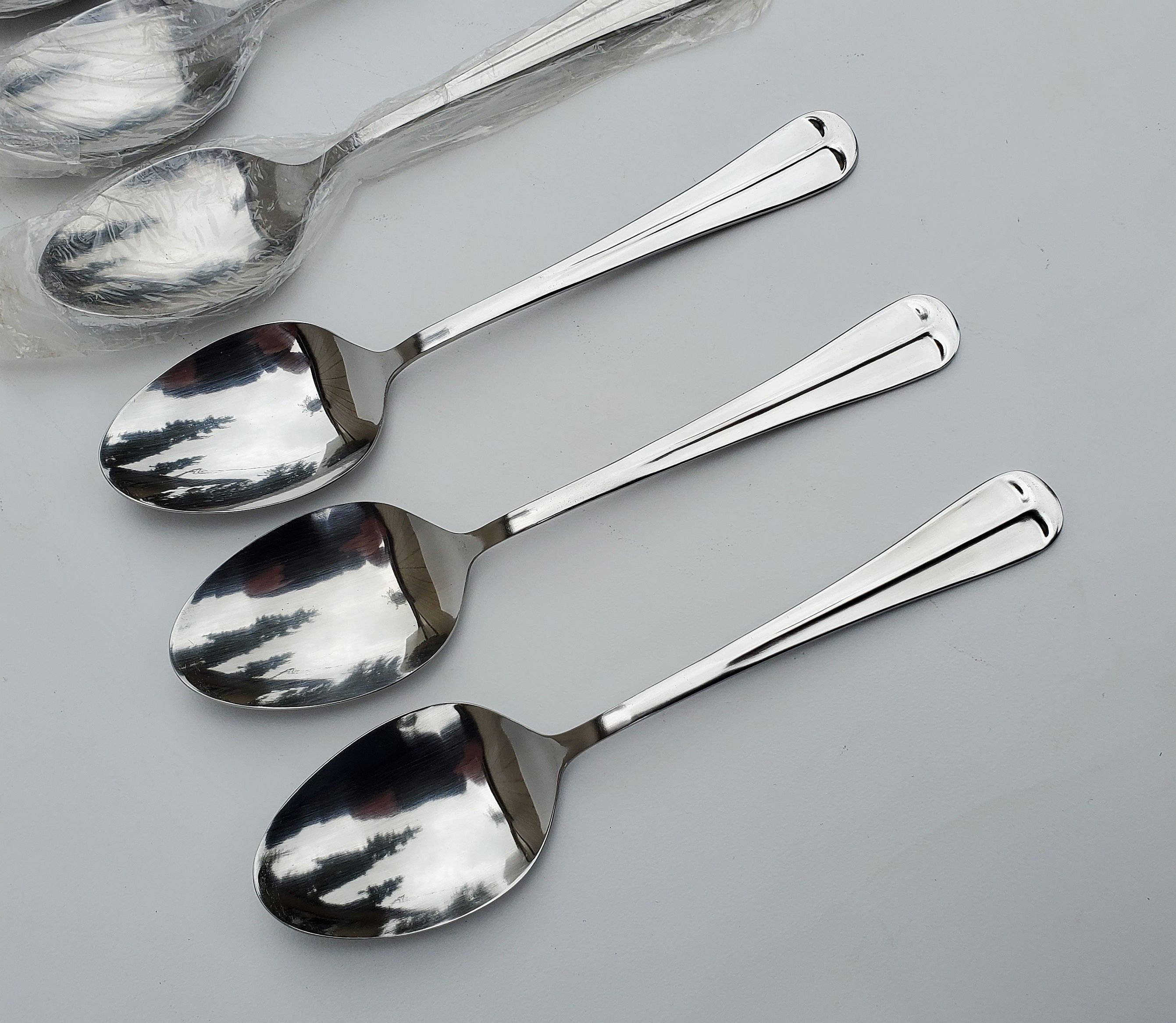 International INS 30 Stainless Soup Spoon Set of 12 Spoons - 18/8