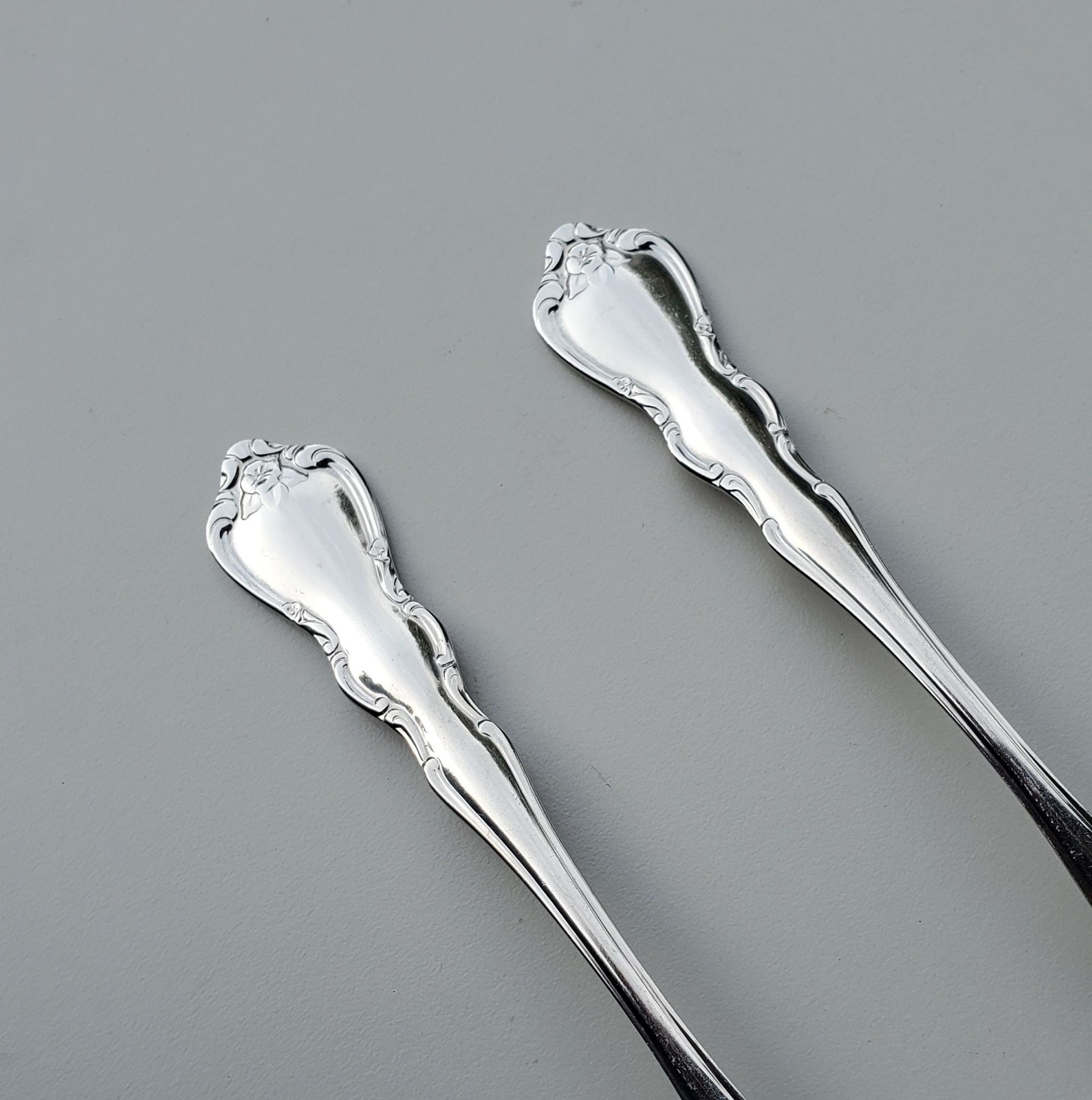 Wallace Stainless Discretion Pattern Set of 2 Serving Spoons - Etsy