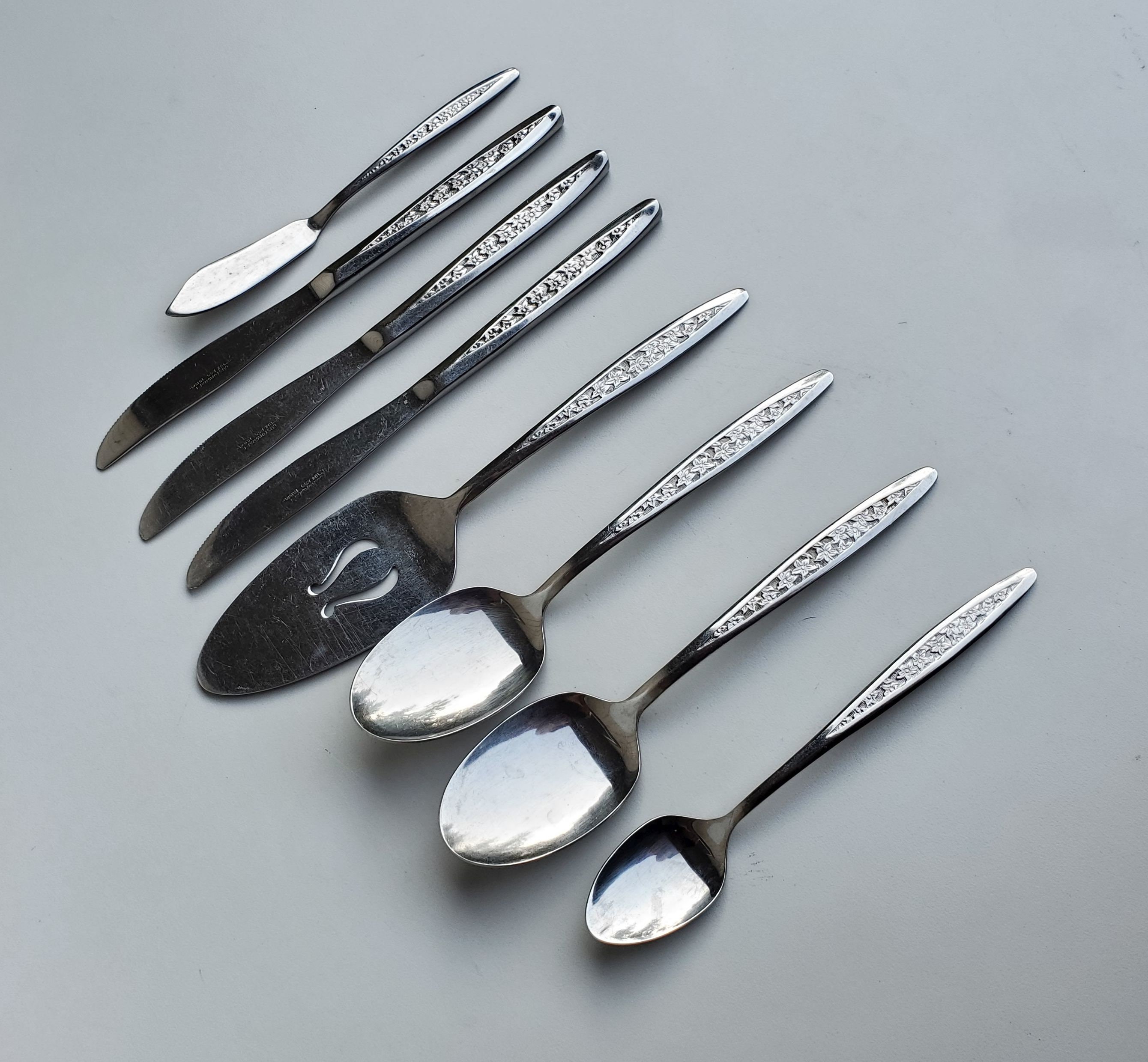 Customecraft Stainless CUS 5 Pattern - Mixed Lot of 8 Pieces - Floral ...