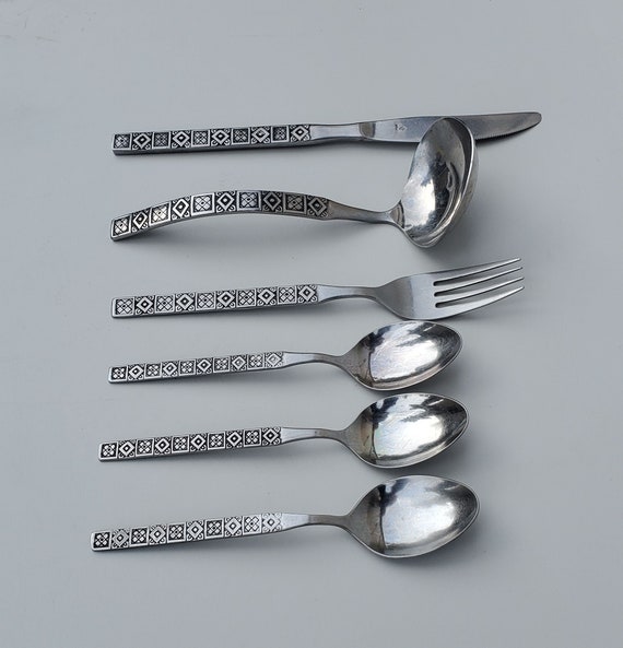 Oneida Northland Stainless Vegas Pattern - Mixed Lot of 6