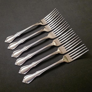 Oneida Deluxe Oneidacraft Chateau Pattern - Set of 6 Dinner Forks - Glossy Finish - Floral Handle Design With Scroll Work Edges - 7.25"