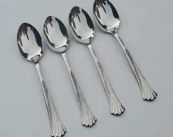 Oneida Northland Stainless Flatware - Secret Fling Pattern - Set