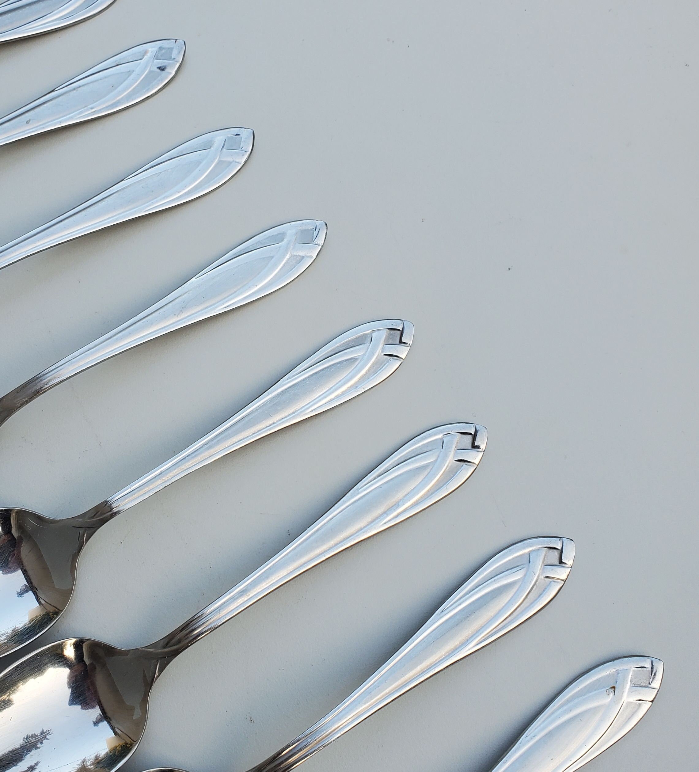 Hampton Silversmiths RACHELLE Frost Stainless Steel Flatware - Smart Choice E85V