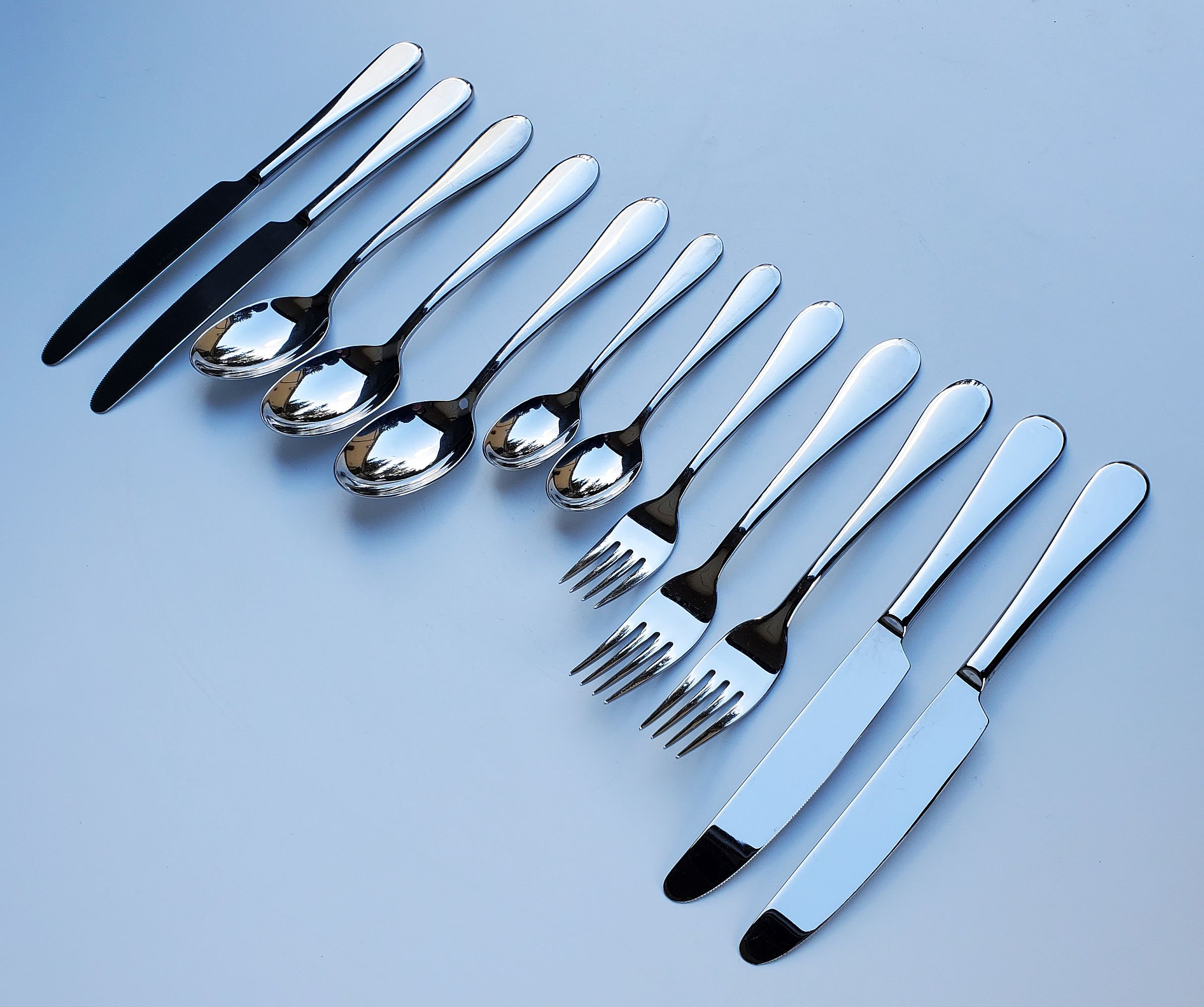 Oneida Icarus Stainless Flatware Mixed Lot Set of 12 Pieces 2 Dinner