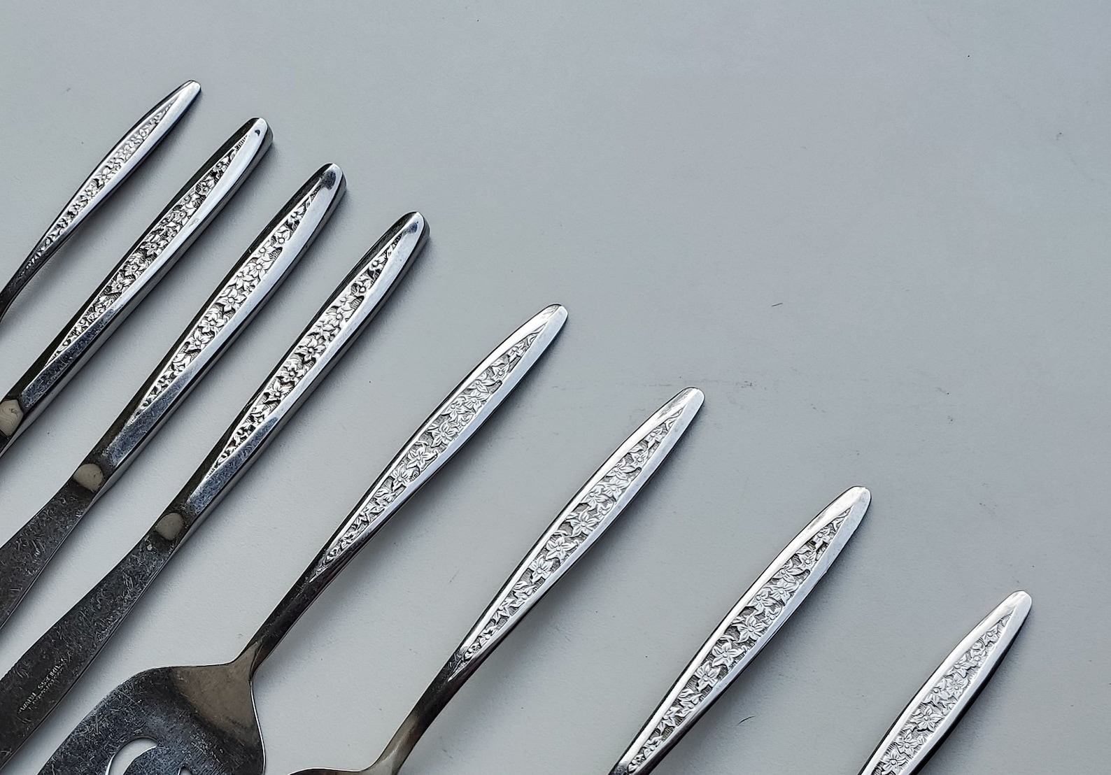 Customecraft Stainless CUS 5 Pattern - Mixed Lot of 8 Pieces - Floral ...