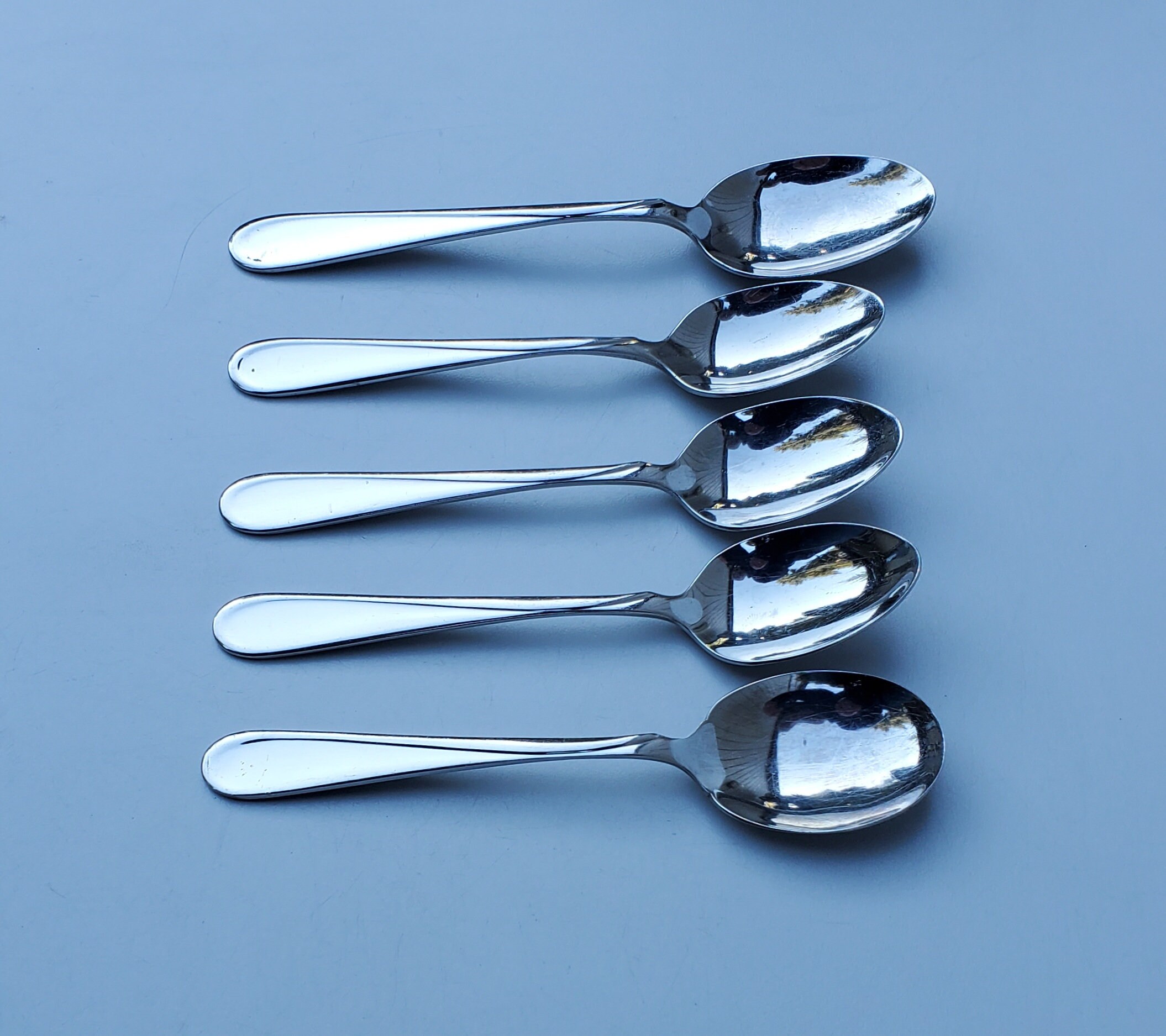 Oneida Flight Reliance Stainless Flatware - Mixed Lot of 5 Spoons  display picture 1