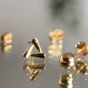 Minimalist golden s925 solid silver ear stud - PRICE PER PIECE - geometric ear stud - silver triangle earring