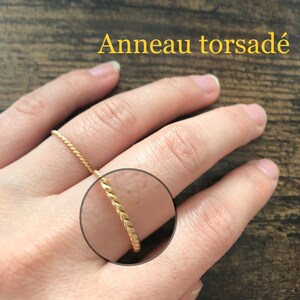 Minimalist 14k gold stackable ring thin twisted ring knuckle ring stackable ring gift for woman Anneau torsadé