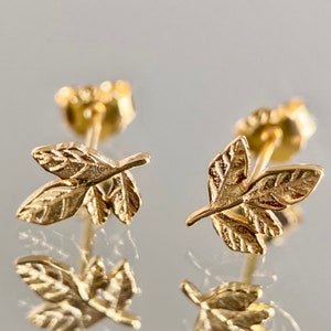 14k gold plated s925 solid silver stud earrings - mini leaf gold earrings - white gold stud earrings - women&#39;s ear jewelry