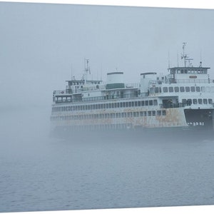 PNW, Northwest, Washington, Friday Harbor, San Juans, Puget Sound, Pacific Ocean, Rusted Hull, Ship, Fog, Ferry Landing, Ferry MV Hyak 4658